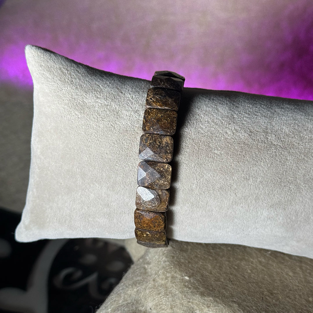 Gemour Earth Balance – Doğal Bronzit Taşı Bileklik